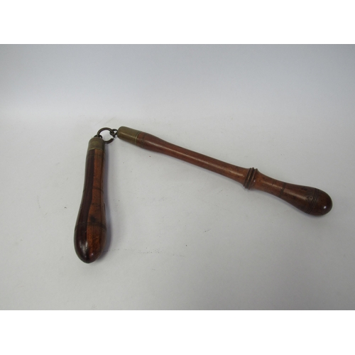 9132 - A gamekeepers Black Jack & Slung shot (coche)