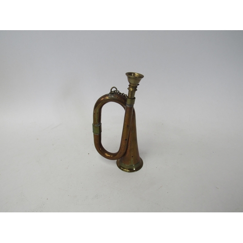 9133 - A small brass huntsmans bugle