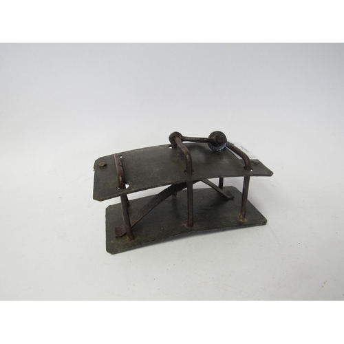 9134 - A Roberts mole trap