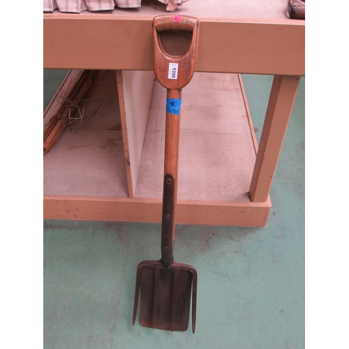 Lot 9200      