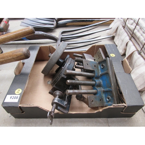 Lot 9208      