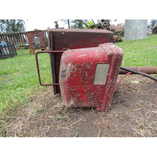 9325 - A Wolseley Electric Fence unit