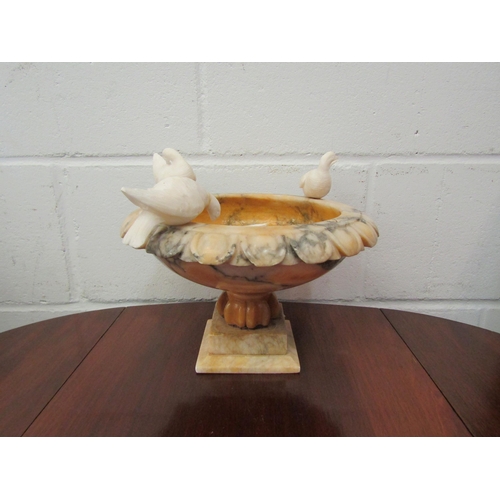 1072 - A decorative table centrepiece bowl surmounted by doves, a/f, 23cm high