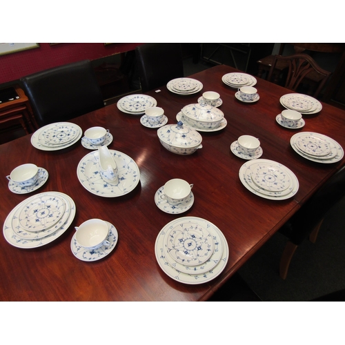 1141 - A quantity of Royal Copenhagen 'Blue Fluted' blue and white dinner wares including tureens, dinner p... 