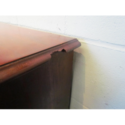 1095 - A George III mahogany chest of two short over three graduating long drawers on bracket feet, 91cm hi... 