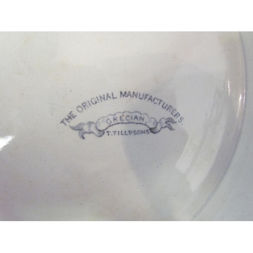 1102 - A Thomas Till & Sons (1850-1928) pedestal cake plate in the Grecian design, 30cm diameter