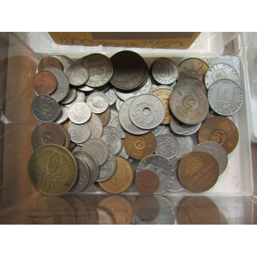 4436 - A collection of mainly foreign coinage, US, Italy, France, etc.