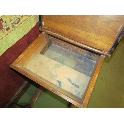 4203 - A late 19th/early 20th Century oak student's desk