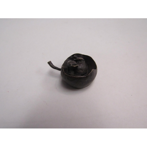 4343 - A miniature solid bronze mouse in an apple boxed with bag. 3.5cm long   (R) £35