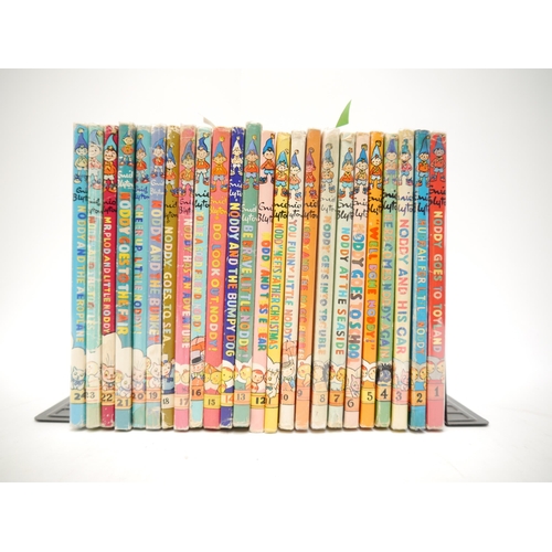 6108 - Enid Blyton, a complete set of 24 Noddy books, all published London, Sampson Low, c.1960's-70's, eac... 