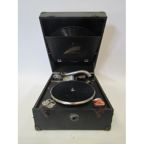 1192 - A Decca portable Crescendo gramophone with needles