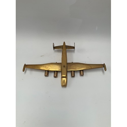 9132 - A stylised brass model of a Shackleton bomber, and an Andover aircraft (2)   (E) £20-30 Antiques