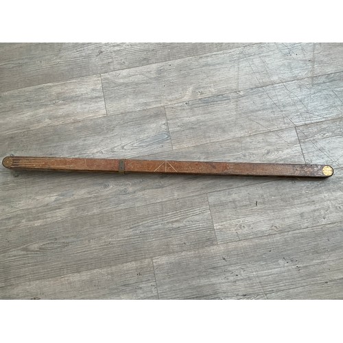 9327 - A WWII artillery gun level   (E) £20-30 Weekly sale