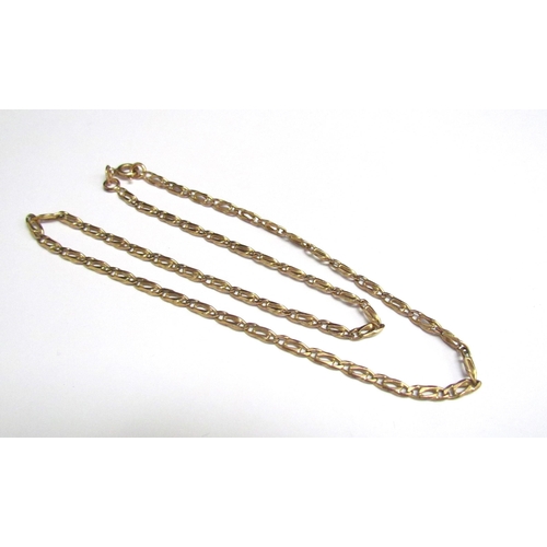 8089 - A 9ct gold necklace, 40cm long, 6.5g