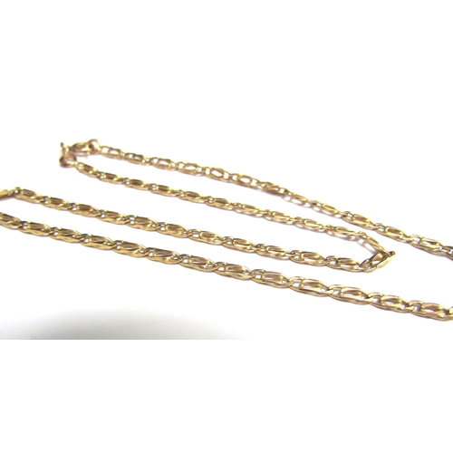 8089 - A 9ct gold necklace, 40cm long, 6.5g