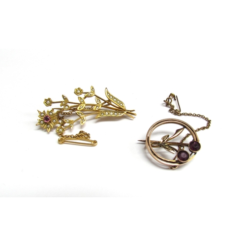 8086 - Two gold brooches, one set with amethyst and pearl the other ruby and pearl, stamped 9c, 6.3g