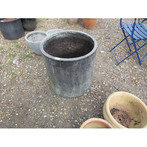 3523 - A large granite effect pot