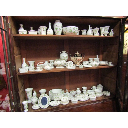 4045 - A large quantity of Wedgwood 