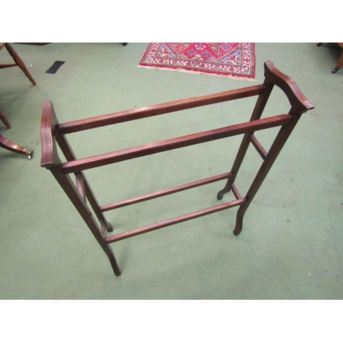 4120 - An Edwardian line inlaid mahogany four-bar towel rail