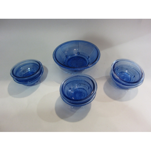 4368 - Circa 1930 to 50s glass dessert bowl together with six smaller bowls GROUP