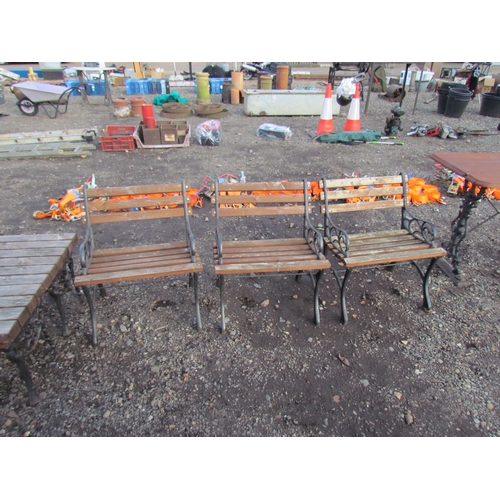 3452 - A set of five slated wooden garden chairs with iron scrollwork and similar table     (R) £60