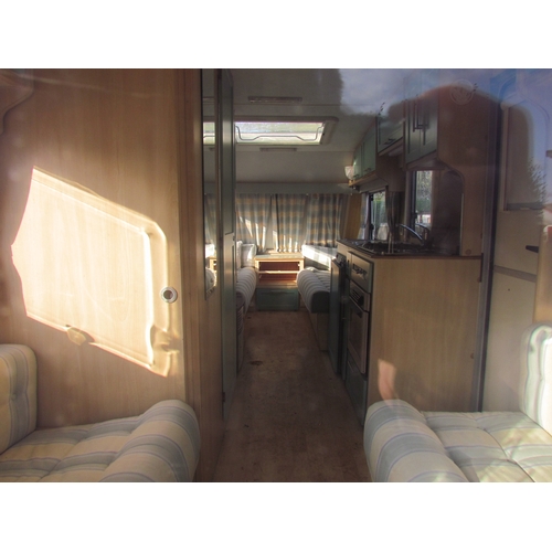 3484 - An ABI Manhattan 490/5 caravan (keys in office)