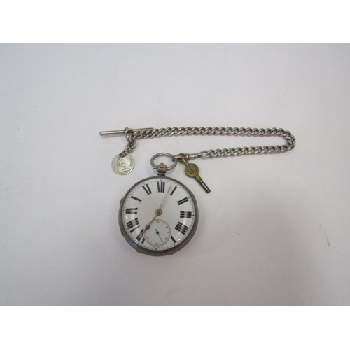 1285 - A silver pocket watch and silver brooch