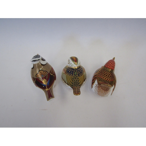 1306 - Three Royal Crown Derby bird paperweights, Crested Tit, Collectors' Guild gold stopper, Firecrest, g... 