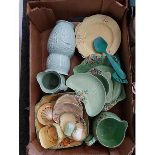 1480 - Two boxes of Crown Devon ceramics