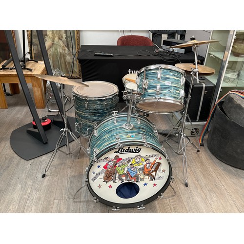 7061 - A 1970's Ludwig blue and olive badge four piece drum kit in blue oyster bowling ball finish, compris... 