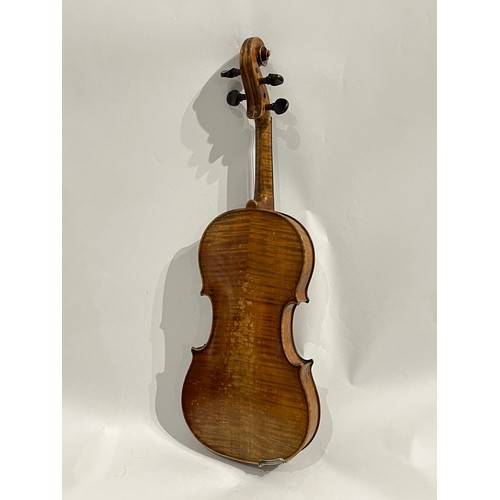 7133 - A Victorian Alexandri Gagliano Alomnas copy violin, full size (4/4), two-piece figured maple back, c... 