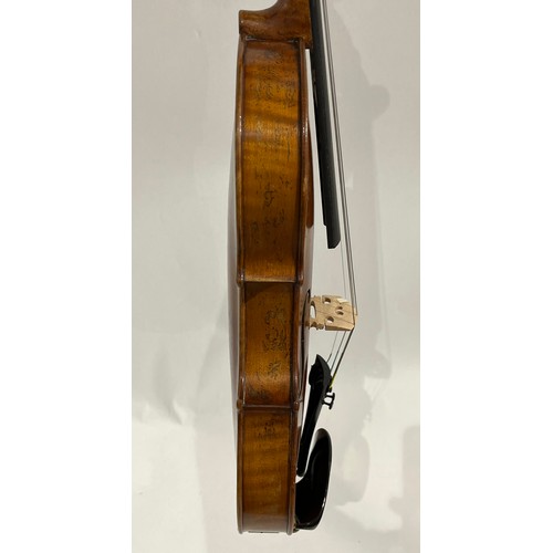 7133 - A Victorian Alexandri Gagliano Alomnas copy violin, full size (4/4), two-piece figured maple back, c... 