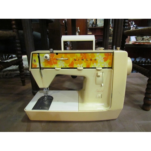 4216 - A retro Singer Starlet sewing machine