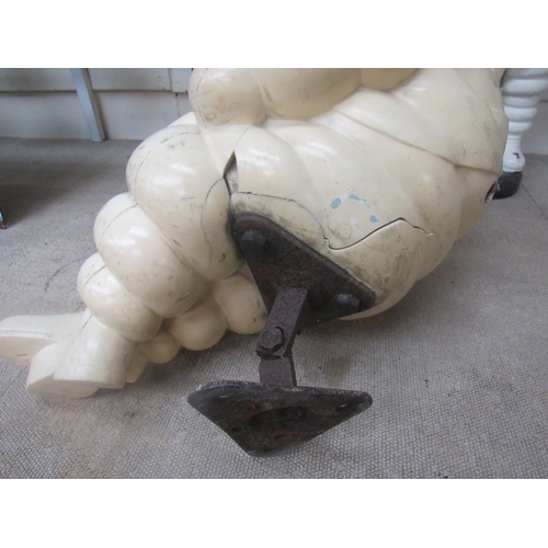 9253 - A moulded Michelin Man on bracket a/f