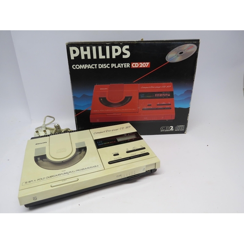 7415 - A Philips CD 207 CD player, boxed