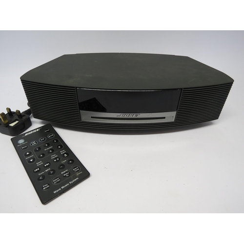 7410 - A Bose Wave AWRCC5 CD player with remote