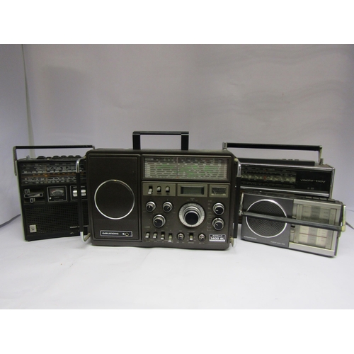 7457 - Four Grundig radios to include Grundig Satellit 1400SL Professional, Yacht Boy, Yacht Boy 1100 and P... 