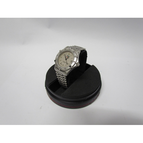 8151 - A Tag Heuer wristwatch Professional 200m, in box   (R) £80