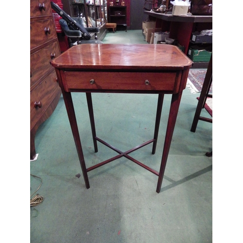 4222 - A 19th Century crossbanded mahogany lamp table, the quarter veneered top over a single frieze drawer... 