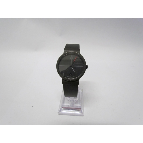 8135 - A Porsche Design quartz gentleman's wristwatch with documentation