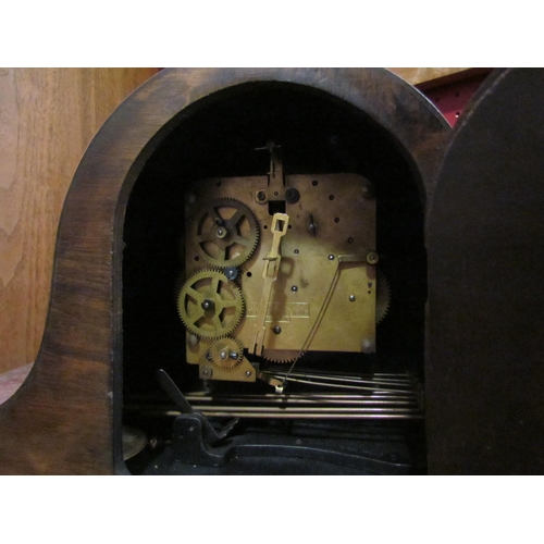 4072 - A Northern Goldsmiths Co. Napoleon hat mantel clock and an anniversary clock