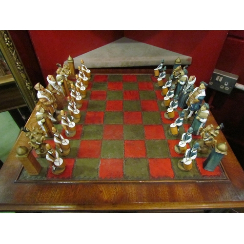 4124 - A Studio Ann Carlton chess set, King Henry VII design    (C)