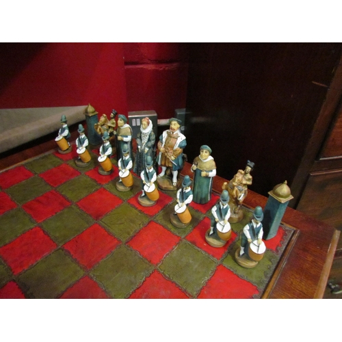 4124 - A Studio Ann Carlton chess set, King Henry VII design    (C)