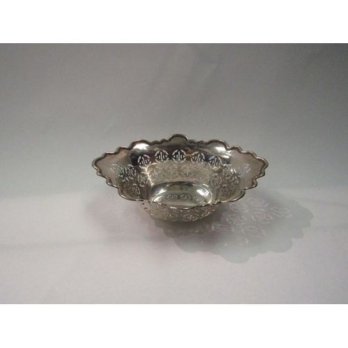 4308 - An Edwin Joseph Houlston (E.J. Houlston Ltd) silver bonbon dish, pierced roundel detail, Birmingham ... 