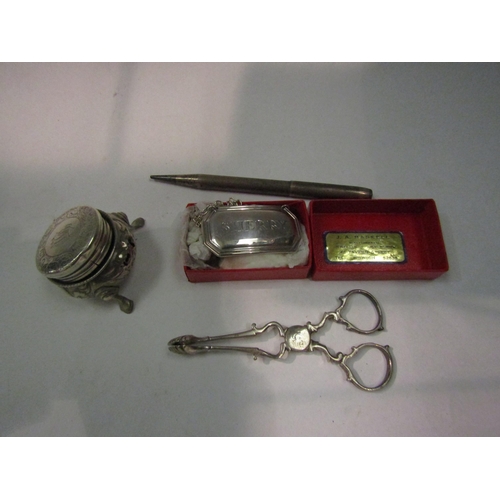 4377 - A small group of mixed silver items, sherry label, salt, etc