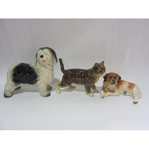 4255 - A quantity of animal figurines including USSR