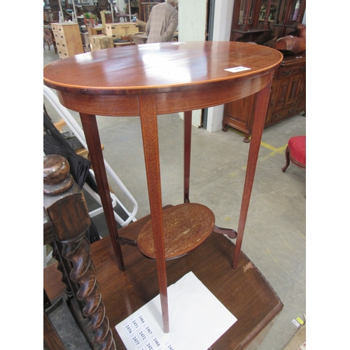 2462 - A 1930's drop-leaf dining table, gadrooned edge, on tapering legs to pad feet        (E)     £10-20