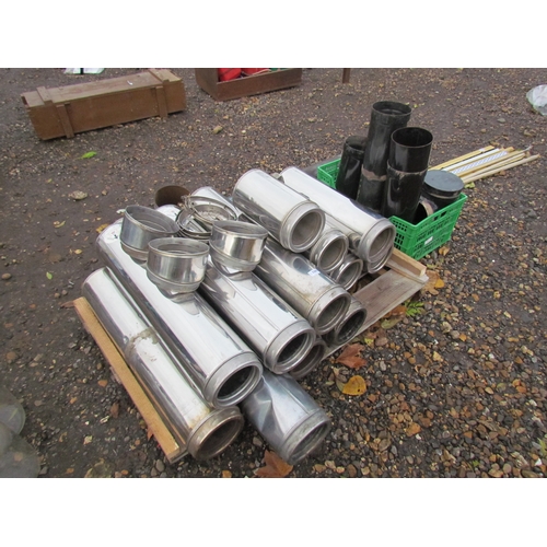 3280 - A quantity of stainless steel flue, etc