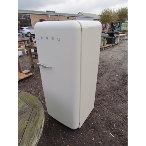 3340 - A SMEG fridge.  DTI FAILURE: Please see information pages