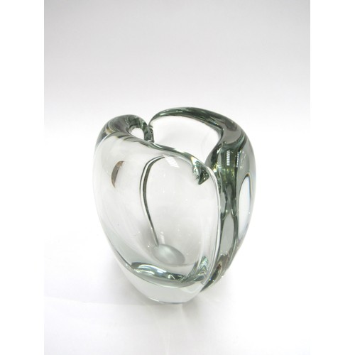 1452 - A Kaj Franck Finnish Nuutajarvi Notsjo clear glass vase, signed and dated 1958 to base. 12cm high